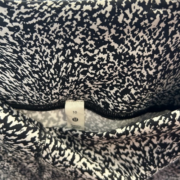 LULULEMON InStill High-Rise Tight 25" WARPED GRAIN Alpine Black/White - Picture 4 of 6